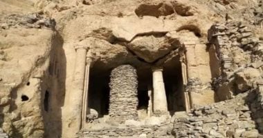 «سكيت» أحد الأودية التاريخية بجنوب البحر الأحمر بنطاق مرسى علم.. يعد محطة تاريخية للقوافل الفرعونية قديما ومزار سفارى مميز حاليا.. واستخرج منه الزمرد وشيد به معبد لحورس واستخدمه الرومان من بعده معبدا 