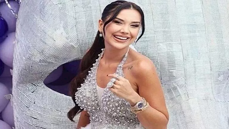 تفاصيل اتهام جديد يطارد البلوجر التركية ديلان بولات بعد مقتل حارس زو