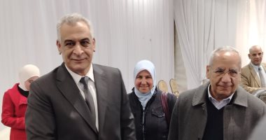 وزير الإنتاج الحربي يدلي بصوته في جولة إعادة انتخابات نقيب المهندسين