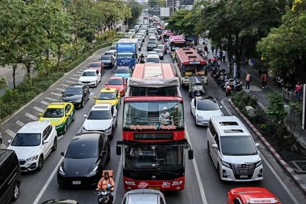 تايلاند تسجّل أعلى مستوى لصادراتها في أربع سنوات بدعم شحنات الإلكترونيات