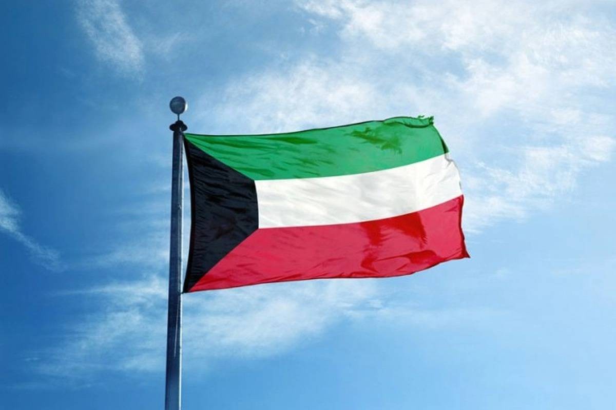 الدفاعات الجوية الكويتية تتصدى لهجمات صاروخية وطائرات مسيرة معادية