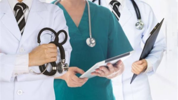 وكيل صحة البرلمان يحسم جدل زيادة "فيزيتا" الأطباء 25% في العيادات الخاصة