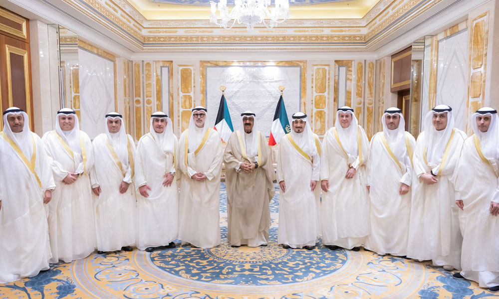 سمو أمير البلاد يستقبل رؤساء البعثات الدبلوماسية الكويتية الجدد لأداء اليمين القانونية