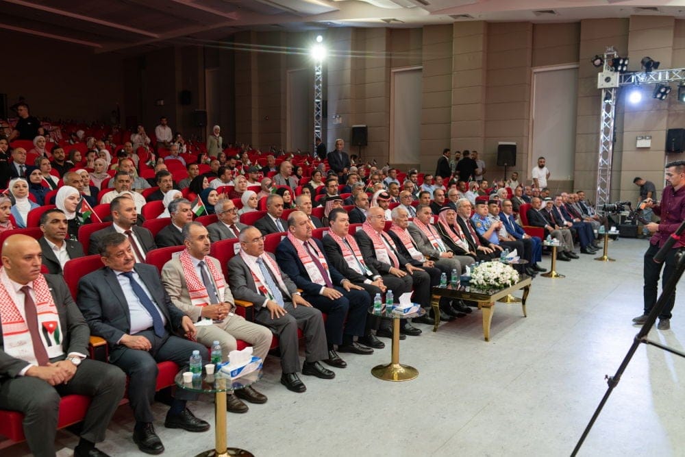 العيسوي يرعى احتفالات الجامعة الهاشمية بـ عيد الاستقلال