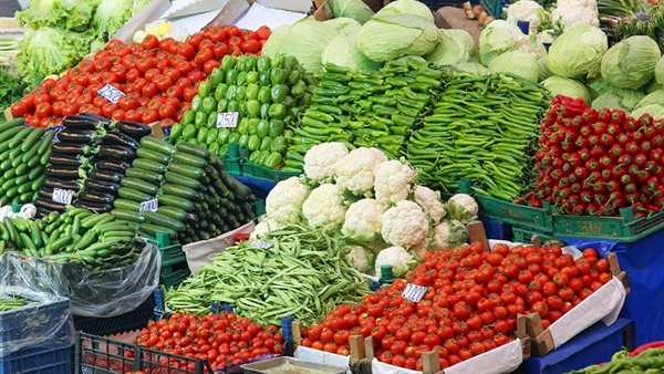 ارتفاع الخيار والبسلة والخيار، سعر الخضار اليوم الأحد 8 مارس 2026