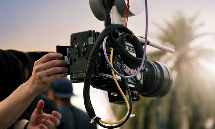 نقيب السينمائيين في مصر يحذر من قرارات منع التصوير التي تهدد اقتصاد السينما والقوة الناعمة