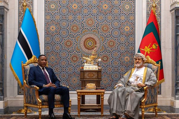 جلالةُ السُّلطان المُعظّم يستقبل رئيس جمهورية بوتسوانا