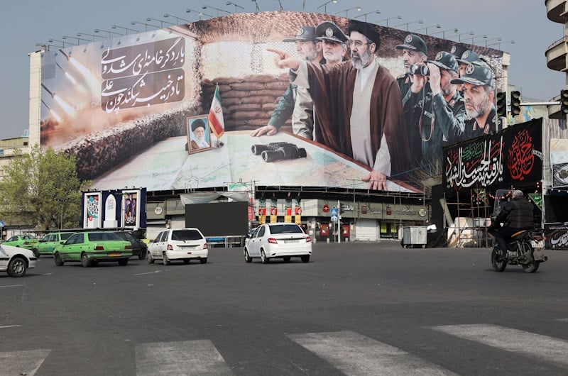 جون أفريك: من هم أعمدة الإمبراطورية الإيرانية في القارة الإفريقية؟