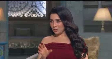 مي عز الدين تروي كواليس نجاتها من "نطحة جاموسة" بفضل محمد سعد