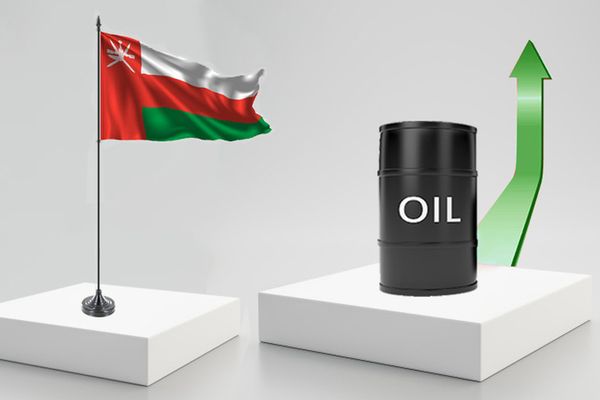 سعر نفط عُمان يرتفع سنتًا واحدًا