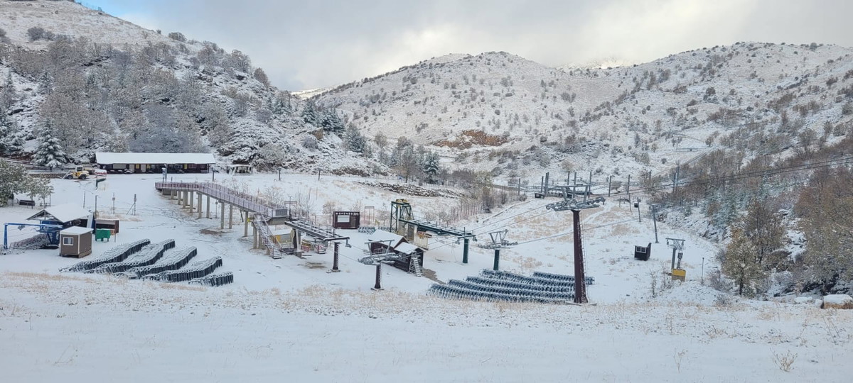 حالة الطّقس: أجواء غائمة جزئيًا باردة ولا يطرأ تغيير يُذكر على درجات الحرارة