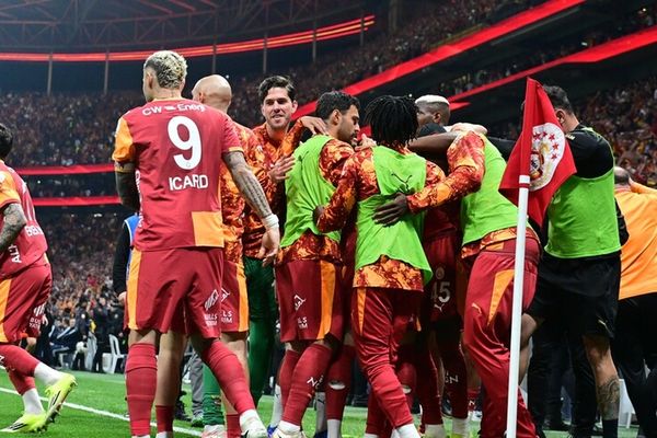 غلطة سراي بطلًا للدوري التركي للمرة الـ 4 على التوالي والـ26 في تاريخه