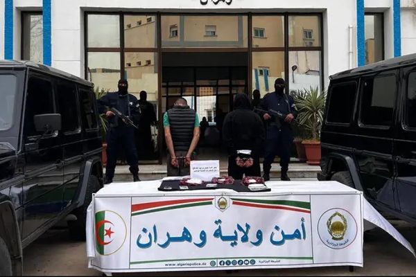 وهران: توقيف شخصين وحجز أزيد من 1 كلغ من الكوكايين
