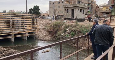 محافظ الدقهلية يتفقد إنشاء كوبرى معلة بطلخا ويوجه بسرعة إنهاء الأعمال