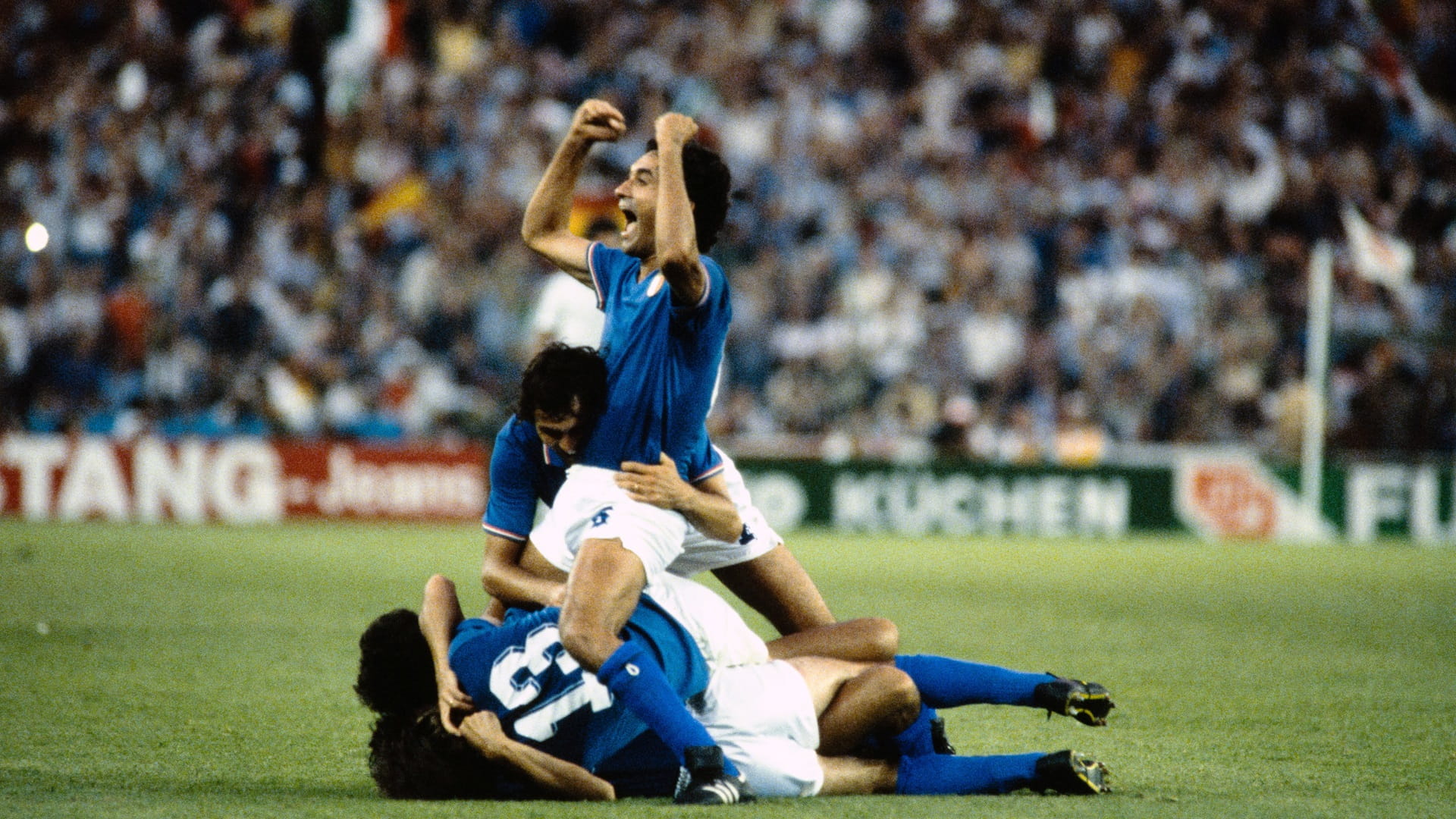 مونديال1982..روسي الموقوف يقود إيطاليا للقب والبرازيل بطل غير متوج