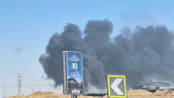 إخماد حريق بمشروع تحت الإنشاء طريق "القاهرة