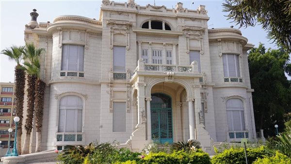 جامعة عين شمس تدرس خطة لاستقطاب الطلاب الوافدين