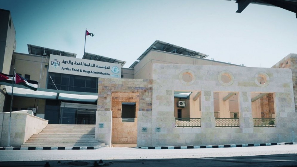 جو 24 : الغذاء والدواء تؤكد أن الاشتراطات الصحية الناظمة تمنع بيع منتجات اللحوم ومشتقاتها في المقاصف المدرسية