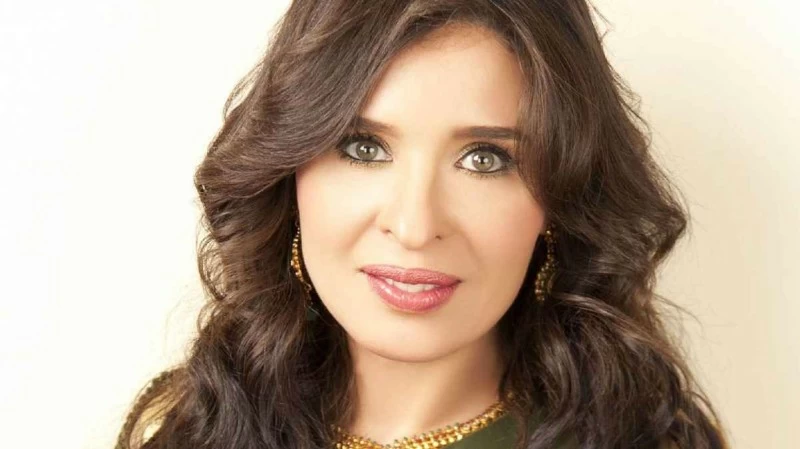 «تزوجت 9 مرات».. دينا: «المساكنة» مقبولة ولن أمنع ابني من الارتباط براقصة