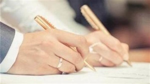 نقيب المأذونين: مشروع قانون الأحوال الشخصية يحول الزواج إلى "تجارة"