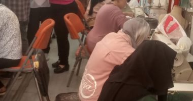 العربة المتنقلة.. ورشة متنقلة للتدريب المهني لشباب وفتيات القرى في أسيوط