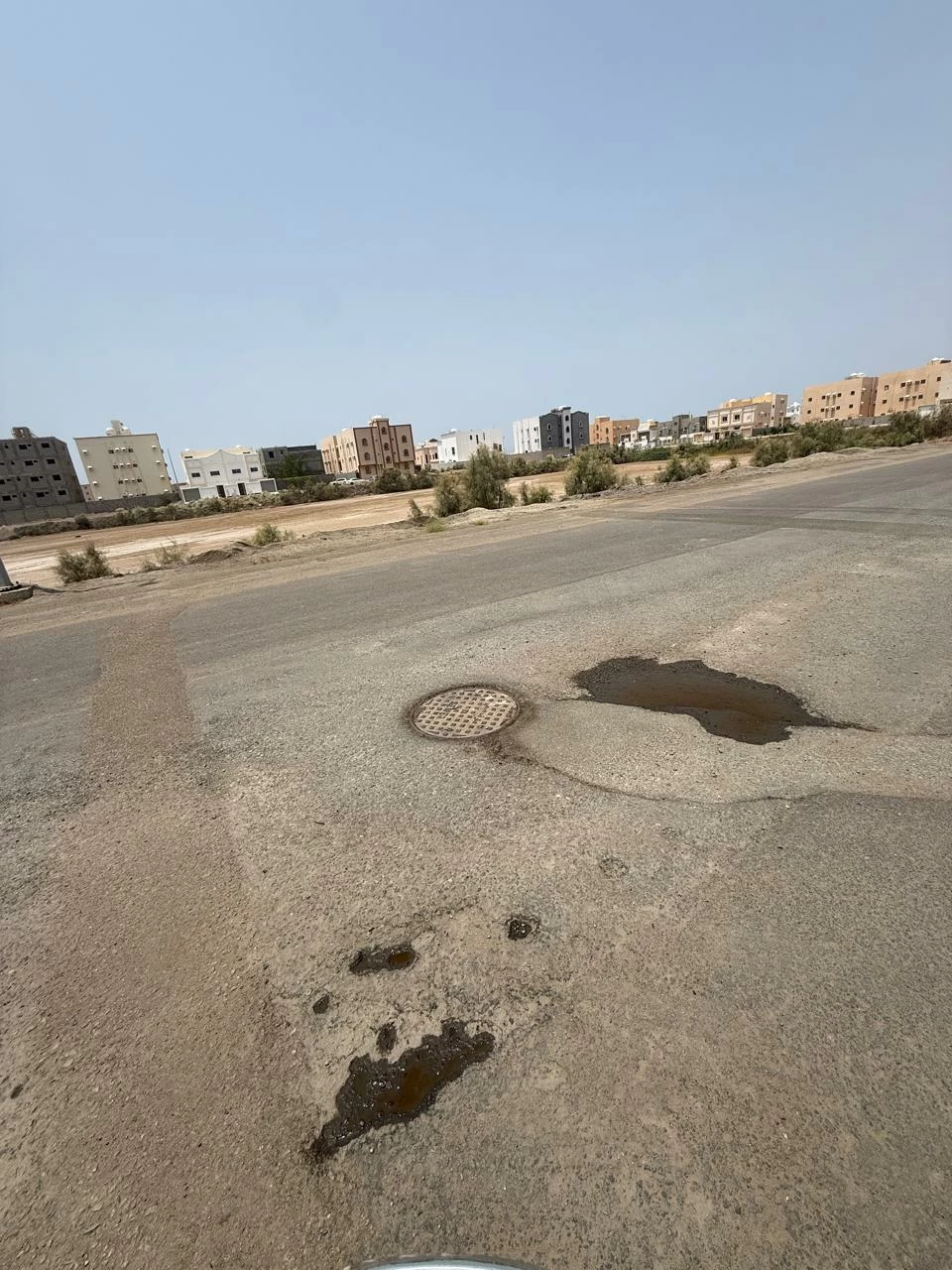أهالي حي السويس: الطرق متهالكة والغربان فوق أسطح منازلنا
