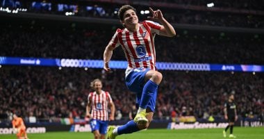 برشلونة يرصد 100 مليون يورو لضم بديل ليفاندوفسكى