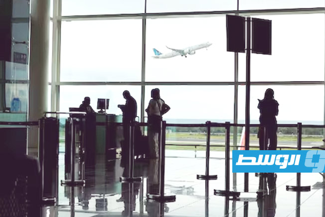 إسبانيا تحث على شراء تذاكر الطيران قبل زيادة سعرها بسبب صعود النفط
