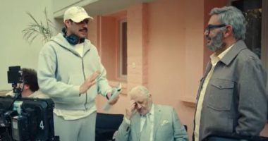 مسلسل فخر الدلتا الحلقة 22.. خالد زكى يشعر بأعراض ألزهايمر خلال تصوير إعلان