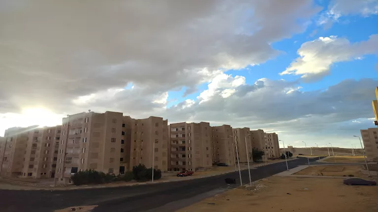 انخفاض حرارة وفرص أمطار.. الأرصاد تعلن طقس الساعات المقبلة