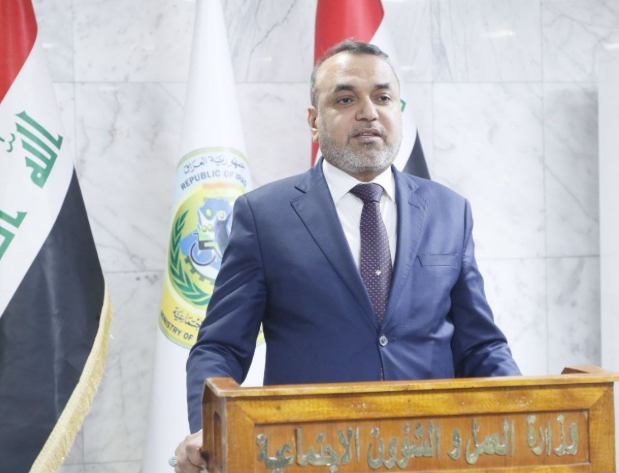 وزير العمل يعلن شمول ذوي الإعاقة والاحتياجات الخاصة بالضمان الصحي المجاني