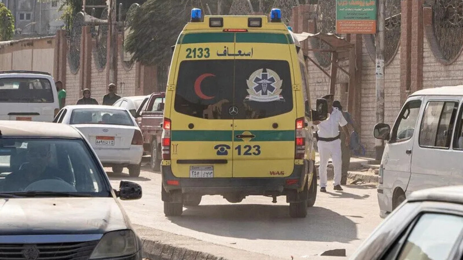 خلاف عائلي يقود زوجة إلى إحراق نفسها أمام طفلها في مصر
