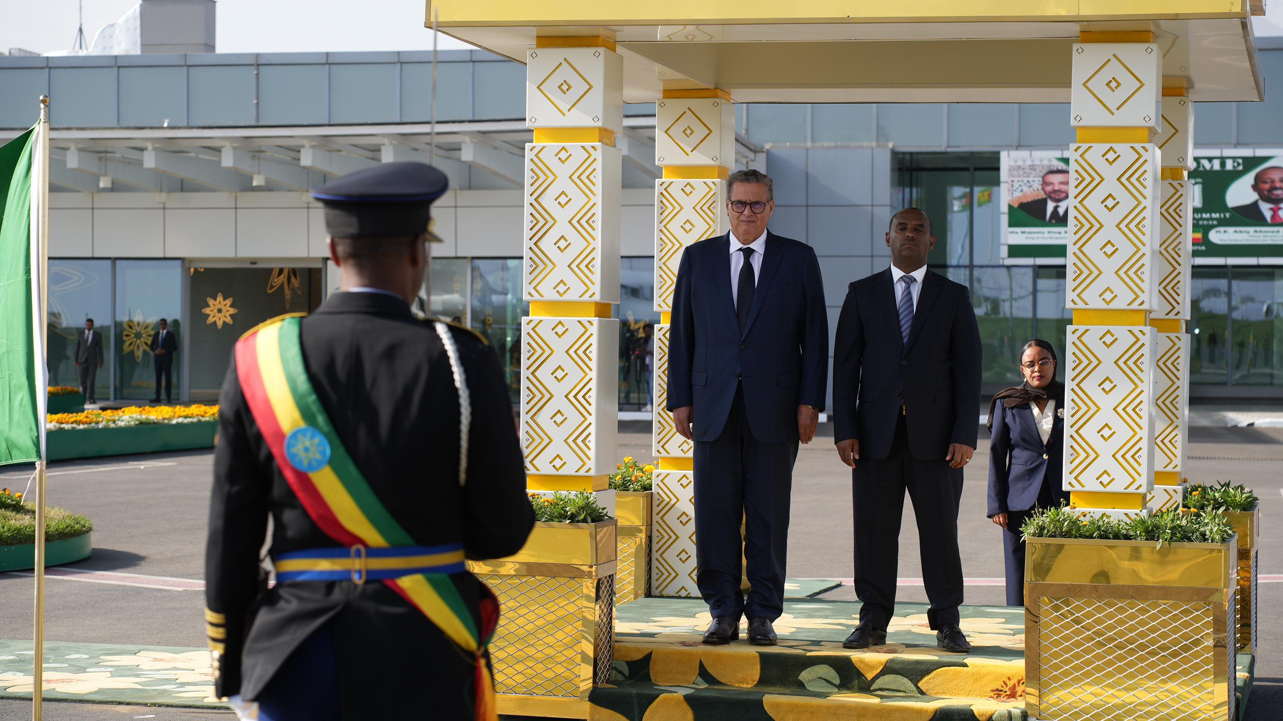 أخنوش يحل بأديس أبابا لتمثيل الملك في القمة الـ39 للاتحاد الإفريقي