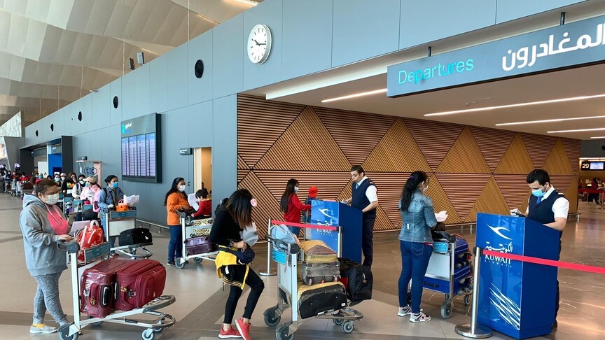 البحرين تعلن فتح مجالها الجوي لأول مرة منذ 40 يوما