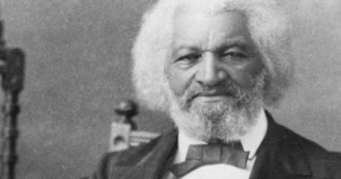 ذكرى رحيل فريدريك دوجلاس.. بدأ حياته مكبلا بقيود العبودية وتحول لرمز