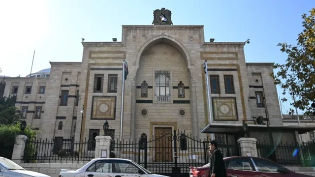 رئيس اللجنة: تحديد عدد مقاعد مجلس الشعب بـ210 وفقاً لتعداد 2011