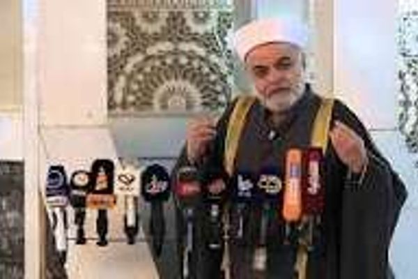 من منبر الجمعة.. خطيب جامع أبي حنيفة يطالب بحسم معركة الفساد: الاعتقالات لا تكفي والمتسترون شركاء في الجريمة