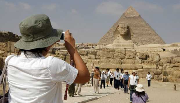 بزيادة 20%.. مصر تستقبل 19 مليون سائح في 2025 وتوقعات بكسر حاجز الـ 20 مليوناً قريباً