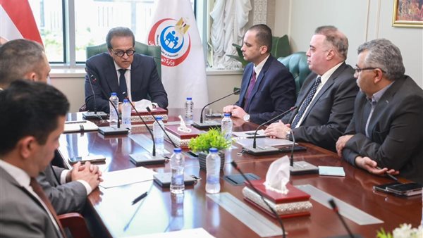 عبد الغفار: المشروعات الصحية ركيزة أساسية لتحسين جودة الرعاية الصحية للمواطنين
