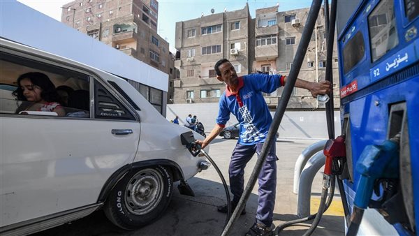 غضب حزبي من رفع أسعار البنزين والسولار وتحذيرات من تداعيات اقتصادية واجتماعية
