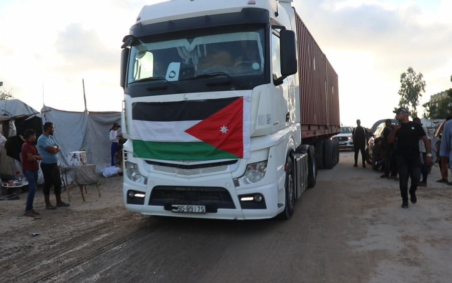 الجيش الأردني يرسل قافلة تزويد طبية إلى مستشفيين ميدانيين في قطاع غزة