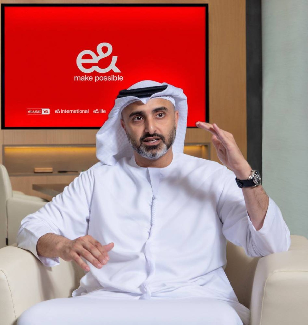 «إي آند»: مسعود شريف رئيساً تنفيذياً.. وتوزيع 95 فلساً أرباحاً للسهم الواحد