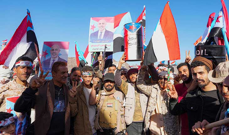 سقوط ضحايا في محاولة اقتحام متظاهرين مقر الحكومة في عدن والرئاسة تتهم «قوى إقليمية»