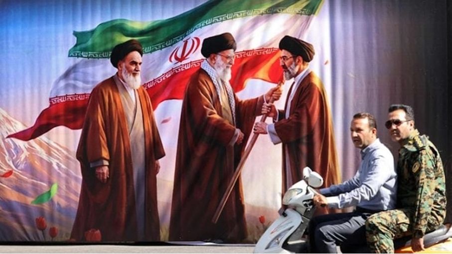 فايننشال تايمز: إيران بعد خامنئي.. أكثر جرأة وبراغماتية وتحديات كبيرة تنتظر المرشد الجديد