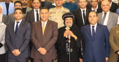 محافظ القليوبية يهنئ مطران شبرا الخيمة بعيد القيامة: فرصة لتجديد أواصر المودة
