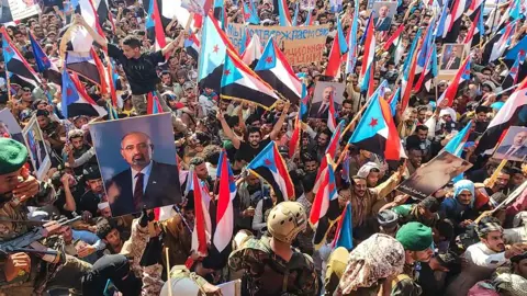 الانتقالي الجنوبي يختتم زيارة إلى واشنطن ويعرض تطورات الأوضاع في جنوب
