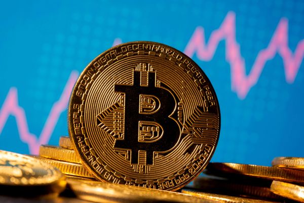 عملة بتكوين تتراجع 4% لأدنى مستوى في أكثر من 3 أشهر