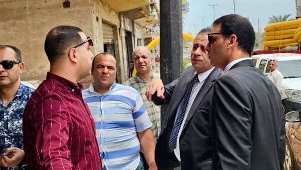 التحقيق في العثور على أغذية منتهية الصلاحية داخل مطعم بكفر الشيخ