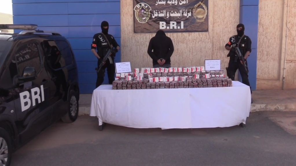 بشار.. إحباط محاولة تهريب أزيد من 85 ألف كبسولة "بريغابالين"