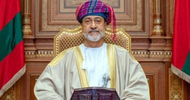سلطان عمان يهنئ مجتبى خامنئي لاختياره مرشدا على إيران